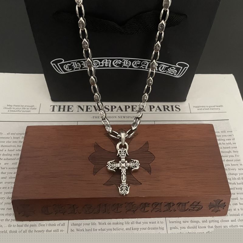 Ch**me He**ts necklaces